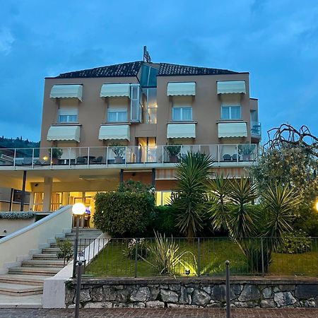 Hotel Astoria Torri Del Benaco Ngoại thất bức ảnh